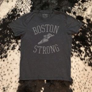 🎉HP🎉 A&F Men’s Boston Strong Graphic Tee